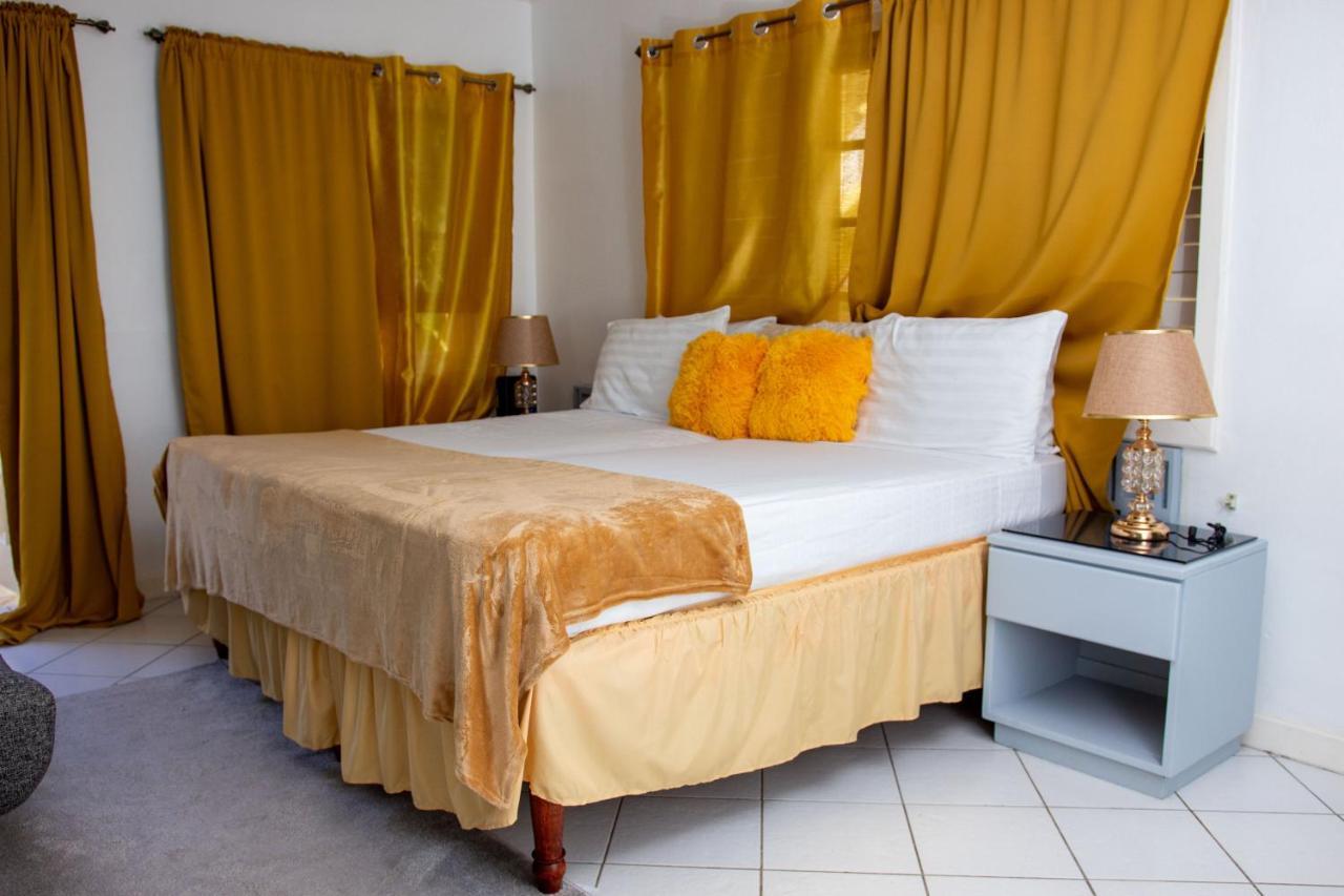 Appartamento E 20 Mystic Ridge Ocho Rios Esterno foto