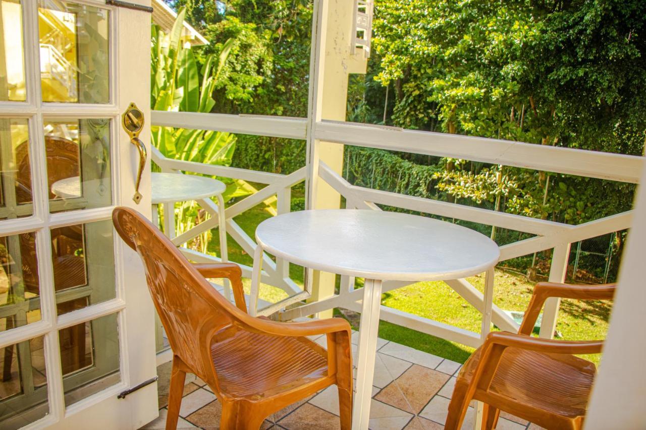 Appartamento E 20 Mystic Ridge Ocho Rios Esterno foto