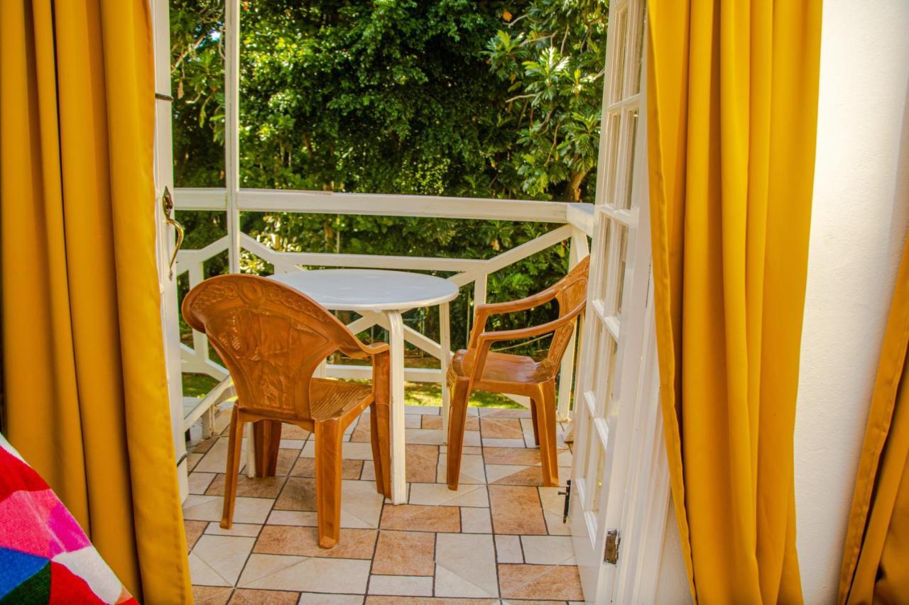 Appartamento E 20 Mystic Ridge Ocho Rios Esterno foto