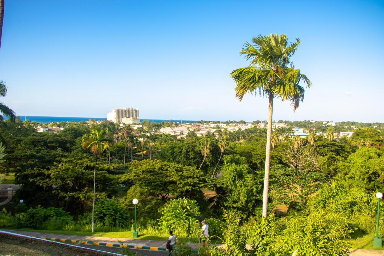 Appartamento E 20 Mystic Ridge Ocho Rios Esterno foto
