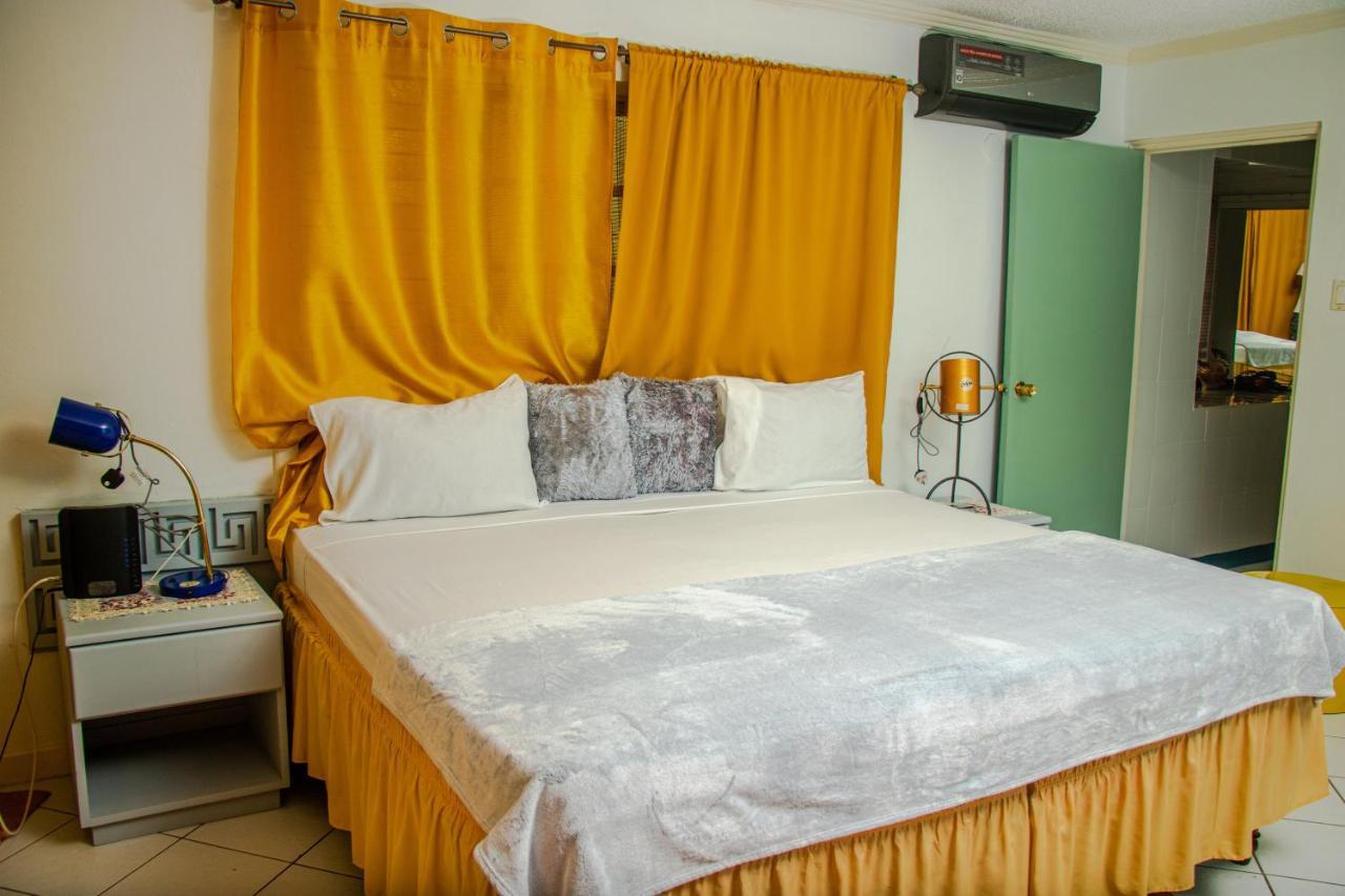Appartamento E 20 Mystic Ridge Ocho Rios Esterno foto