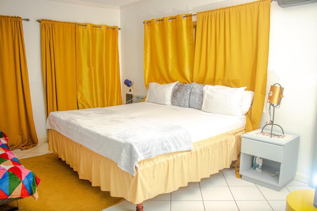 Appartamento E 20 Mystic Ridge Ocho Rios Esterno foto