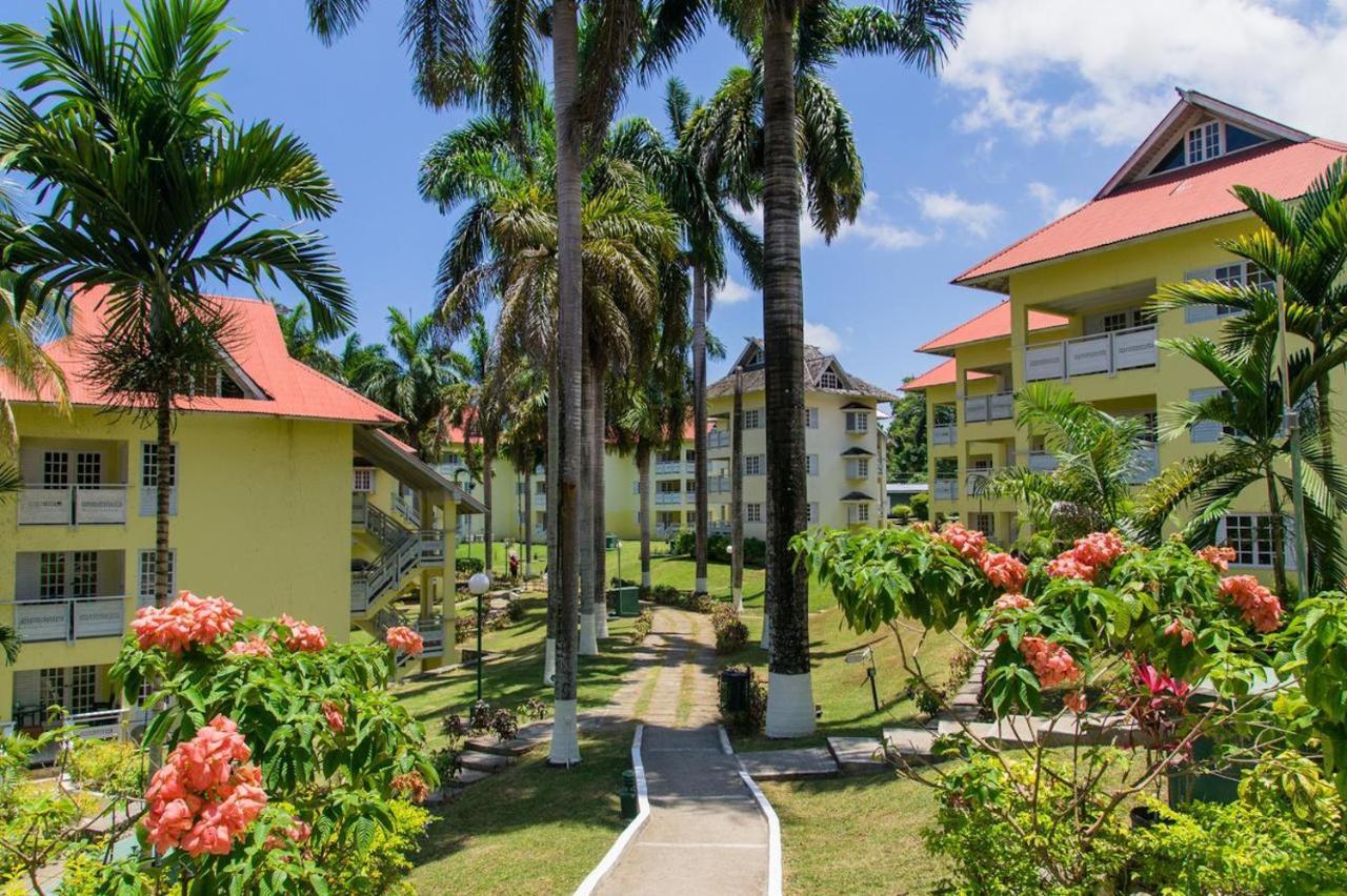 Appartamento E 20 Mystic Ridge Ocho Rios Esterno foto