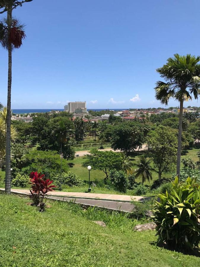 Appartamento E 20 Mystic Ridge Ocho Rios Esterno foto