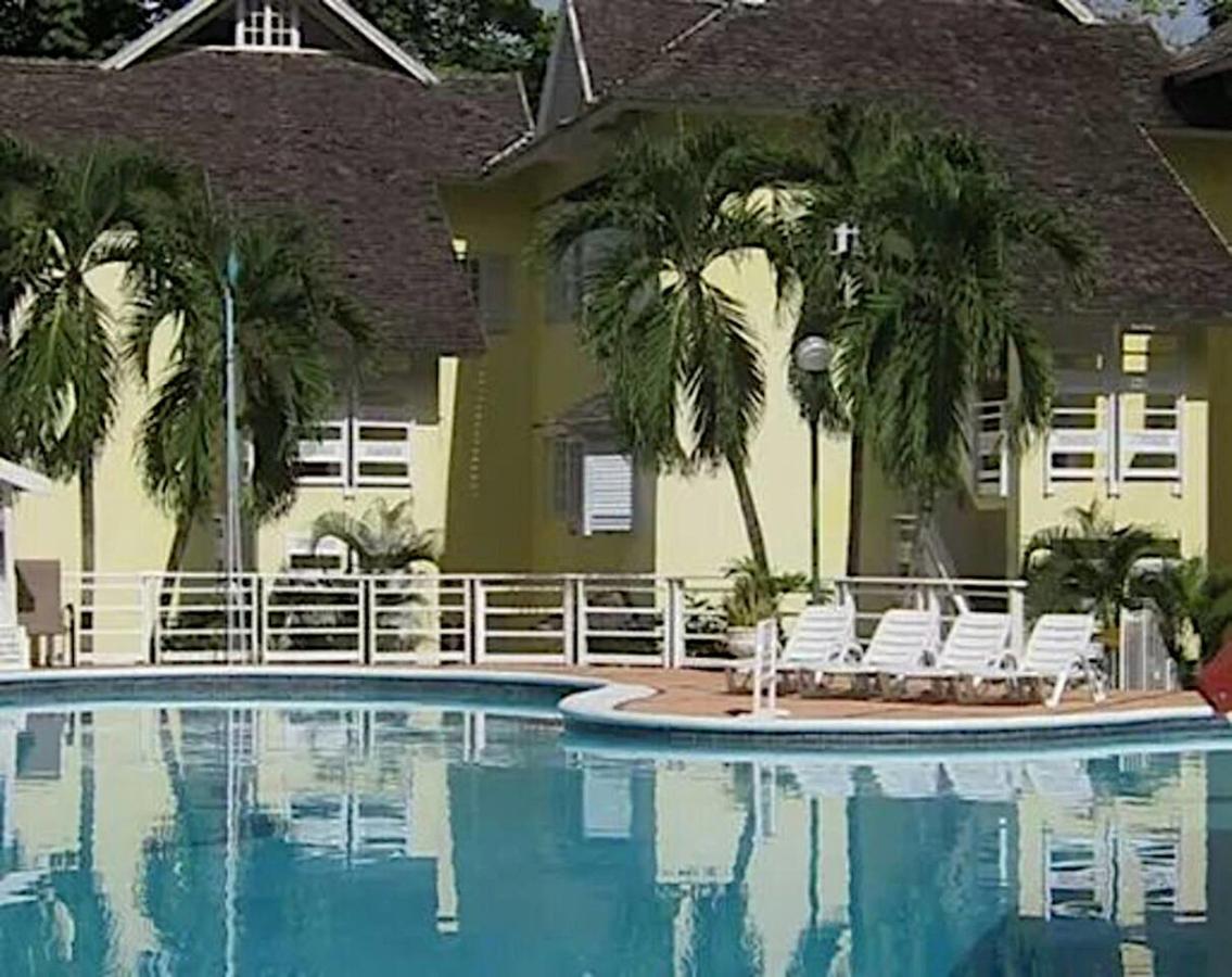 Appartamento E 20 Mystic Ridge Ocho Rios Esterno foto